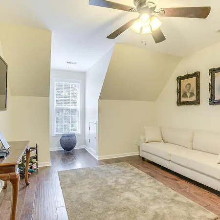 Hike, Golf And Boat Wake Forest Home With Yard